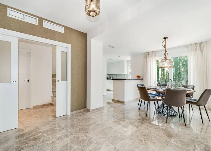 New Cozy Three Bedrooms Duplex In Naranjos Apartman