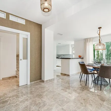 New Cozy Three Bedrooms Duplex In Naranjos Lejlighed