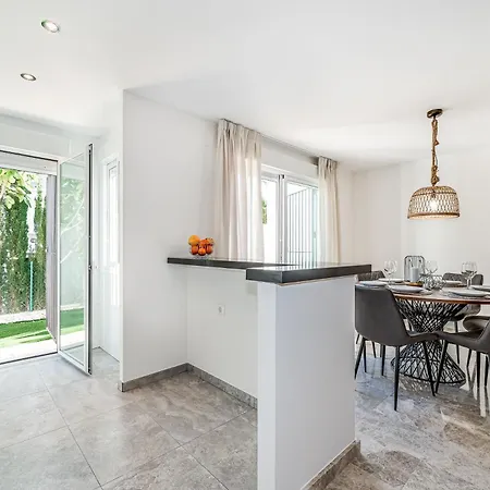 New Cozy Three Bedrooms Duplex In Naranjos * マルベーリャ