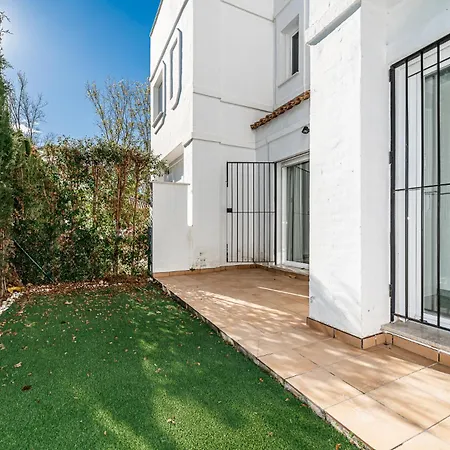 New Cozy Three Bedrooms Duplex In Naranjos マルベーリャ